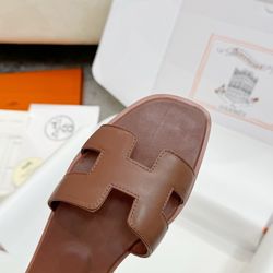 Hermes Slippers