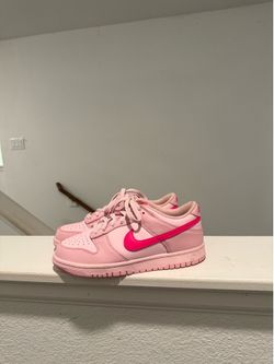 Pink nike dunks