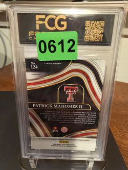 2022 Select DP Prizm Gold Lazer Patrick Mahomes II FCG 9.0