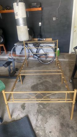 Twin frame