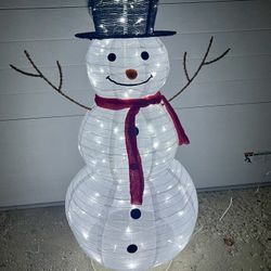 Brand New Twinkling Snowman Decoration With LED Lights 