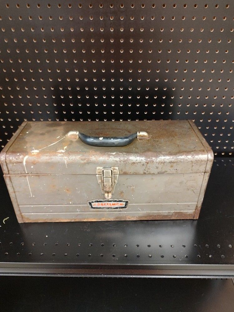 Craftsman Metal Tool Box