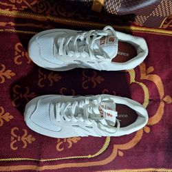 New balance 574 🤪  size 8.5