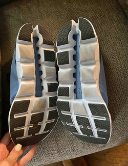 Women’s ON cloud