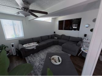 Modular couch