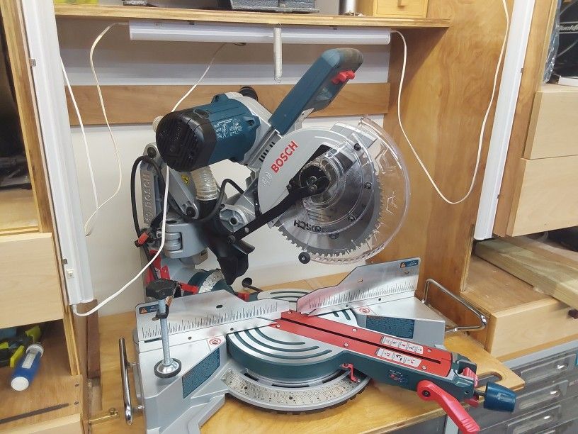 Bosch 10 Inch Axial Glide Miter Saw