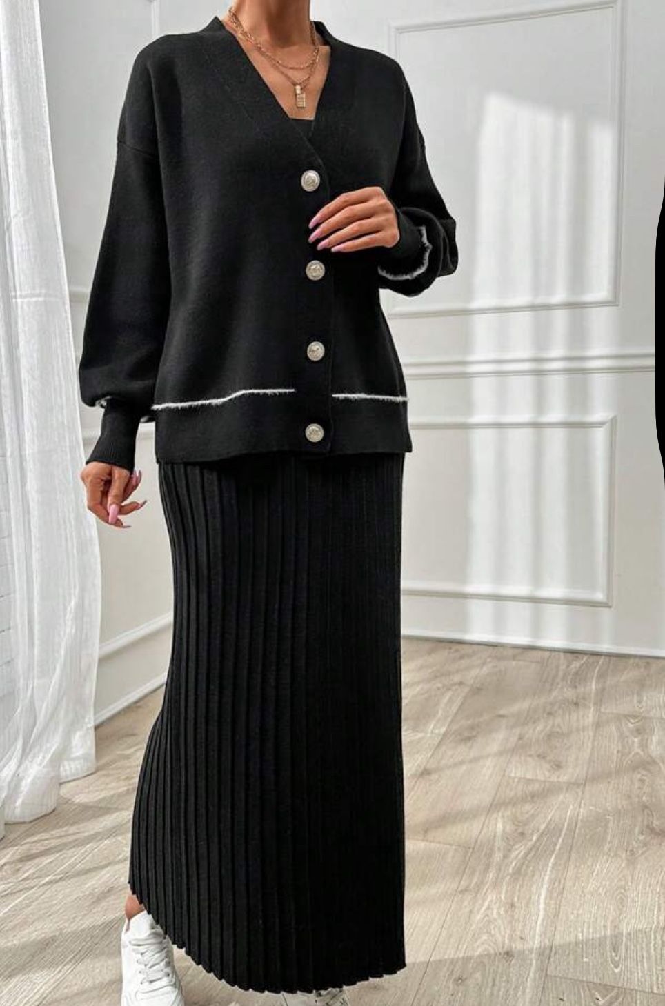 Size Small /Cardigan And Pleated Skirt Elegant Set