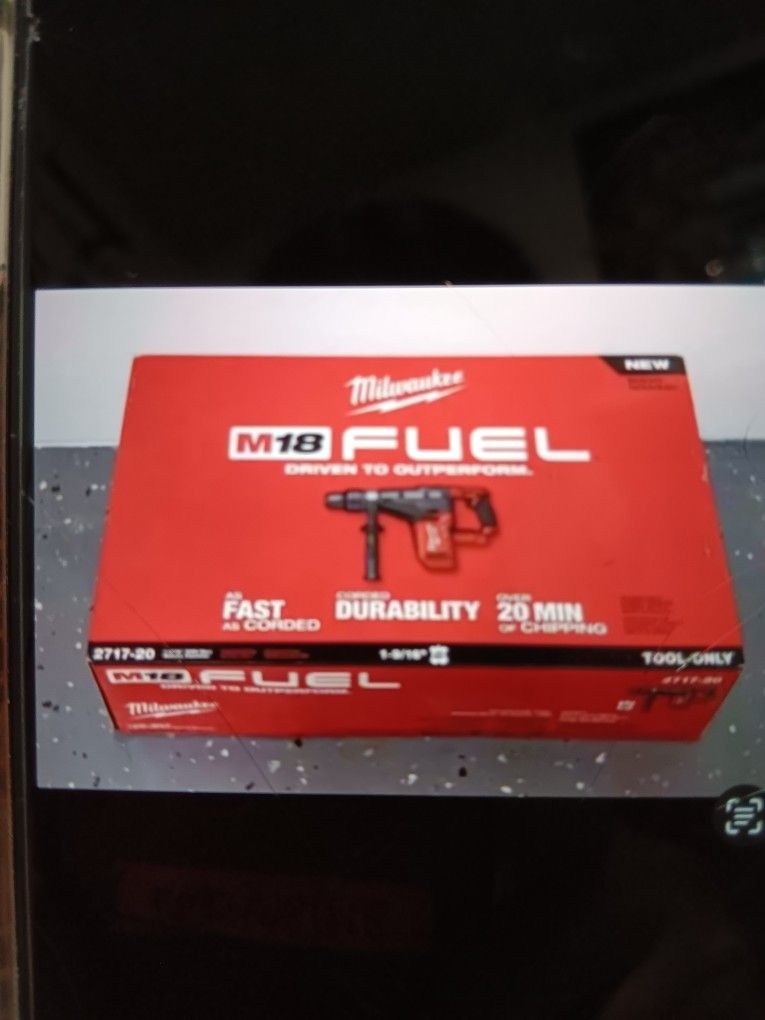 Milwaukee New 1 9/16 Rotary Hammer