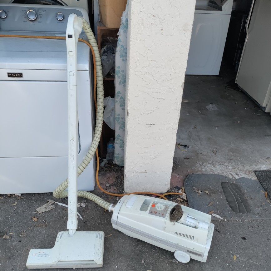 like new lux legacy canister vacuum works perfect with warranty