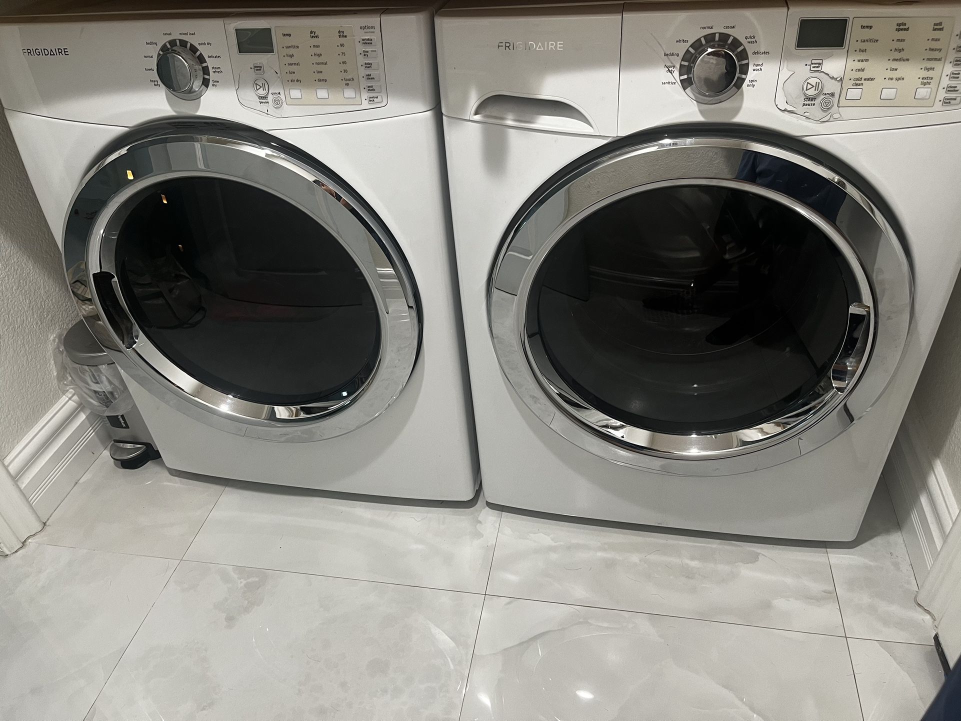 Frigidaire Washer And Dryer