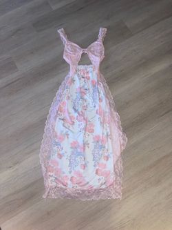 Pink and white floral lace dress medium