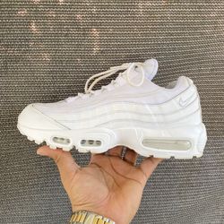Nike AirMax 95 Triple White