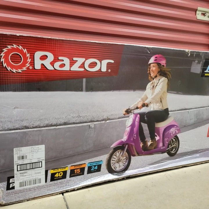 Razor Pocket Mod Miniature Euro-Style Electric Scooter - Kiki Purple, for Kids and Teens Ages 13+, Vintage-Inspired Design, Up to 40 Minutes Ride Time