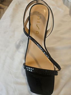 Brand new shoes. I just wear once good quality.