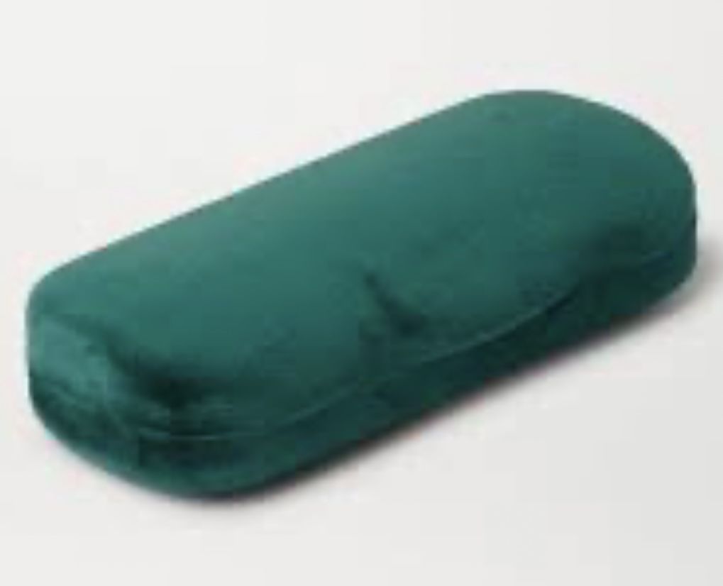 Gucci VelvetClamshell Hard Logo Glasses Case
