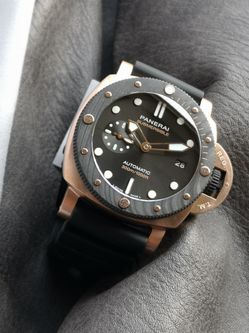 Panerai Submersible GoldTech Watch