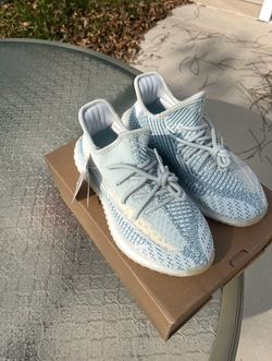 New Yeezy ‘s Cloud White (Baby Blue)