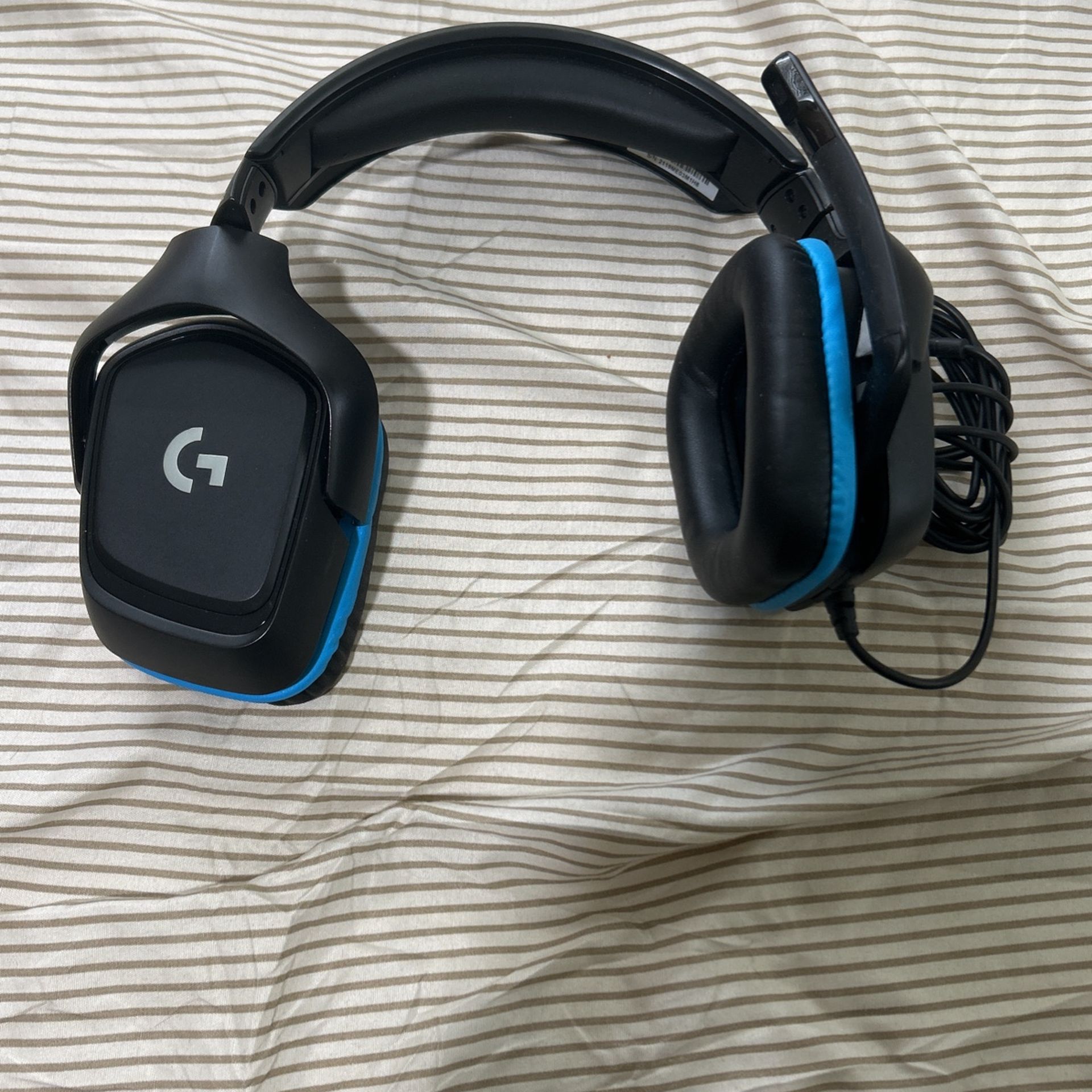 Logitech G432 Wired Gaming Headset