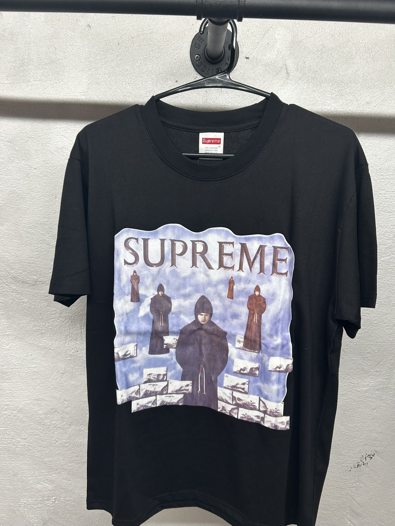 Supreme Tee Size L