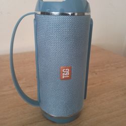 Portable Waterproof Bluetooth Speaker 