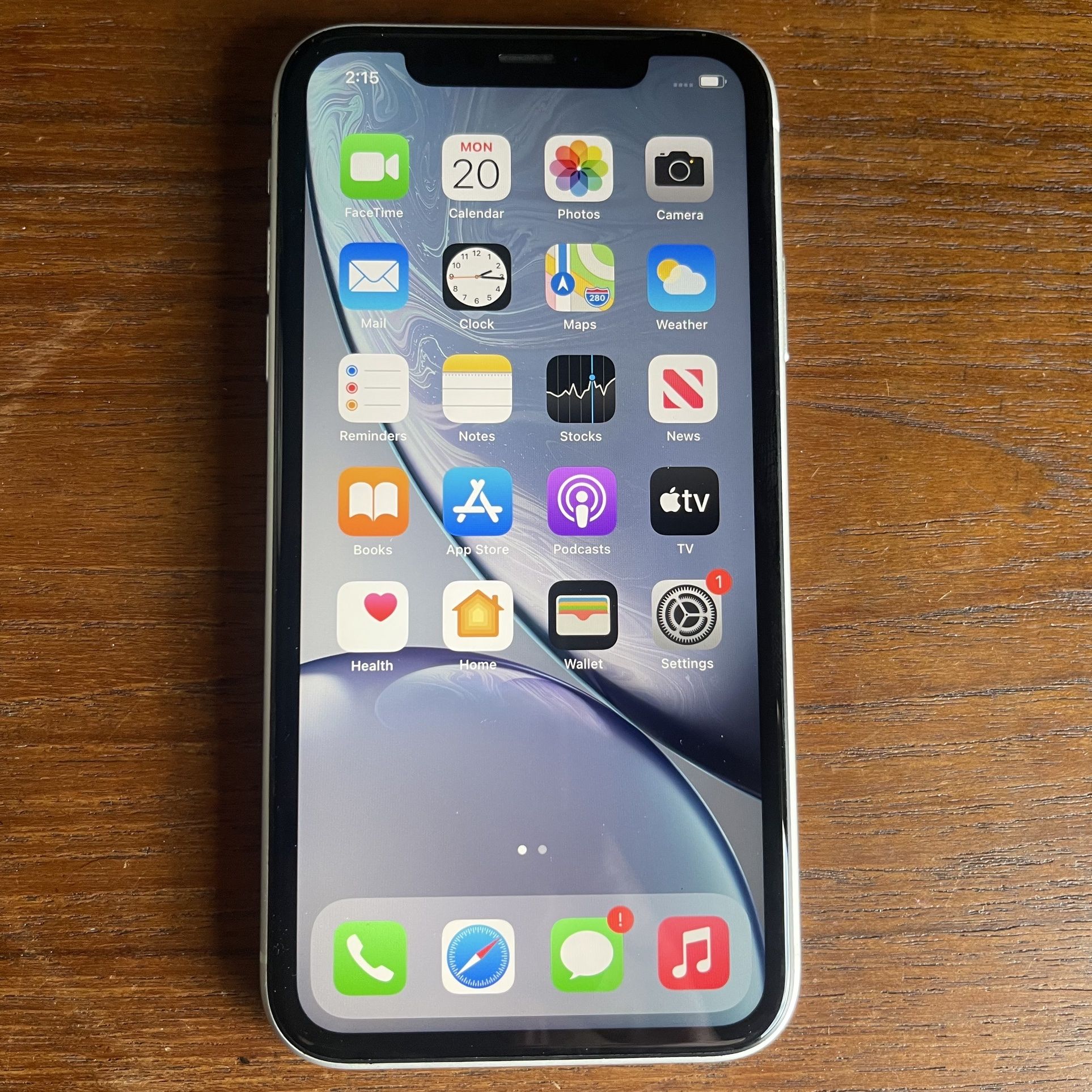 Apple iPhone XR White 64gb ( AT&T/ Cricket ) for Sale in Modesto