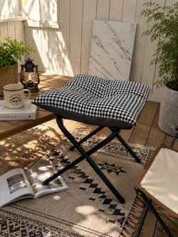 Modern Cushioned Folding Footrest Stool – Black & White Houndstooth