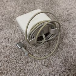 Perfect Working Condition Apple MacBook MagSafe 2 Charger  (used)