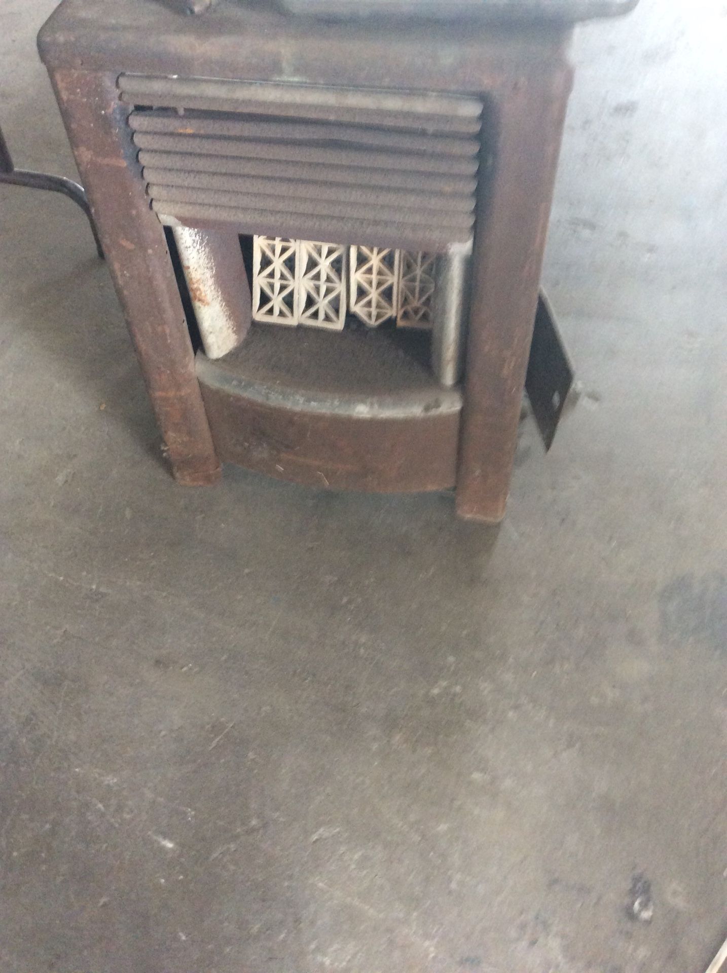 Propane deer born heater would be great deer stand heater as it hooks up to bbq size tank asking 60.00