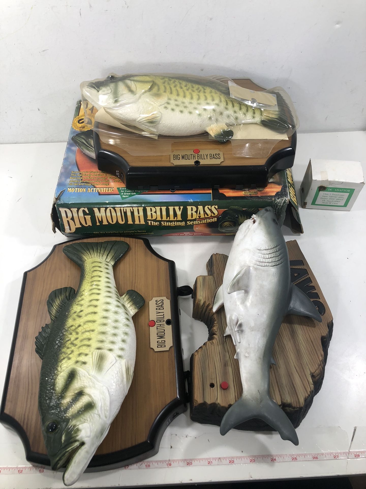 Gemmy Big Mouth Billy Bass Fish and JAWS Shark Singing & Moving