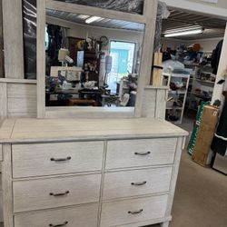 Queen Bed And Dresser