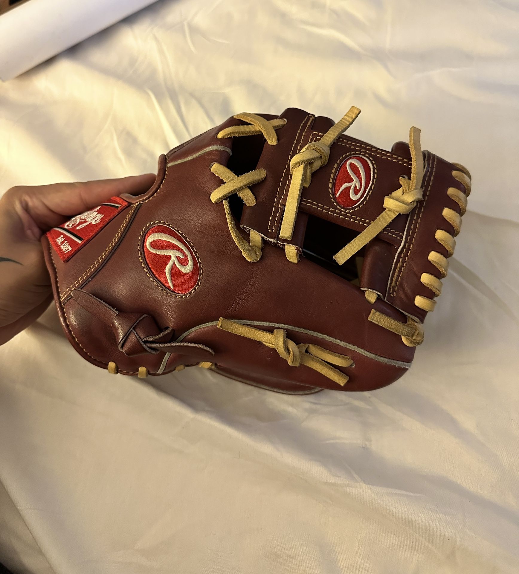 Rawlings Heritage Pro 11.5” Infield Glove