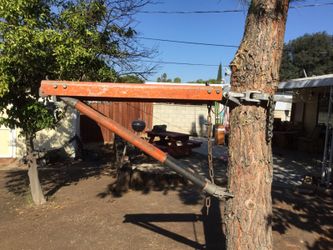 Arial working platform for lineman