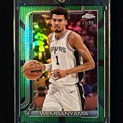 Victor Wembanyama 2025-26 Topps Chrome #221 Green Basketball /99 Refractor