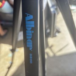 Albinar 5200 Tripod 