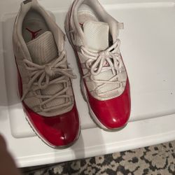 Air Jordan 11 Retro Low ‘Cherry’ 2016