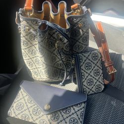 Tory Burch Purse And Wallet 