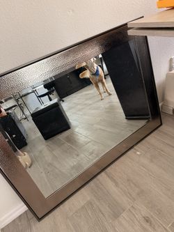 Espejo D Measurement 3′ 11″ (47″, 1.2 m) Measurement 31″ (2′ 7″, 78 cm)