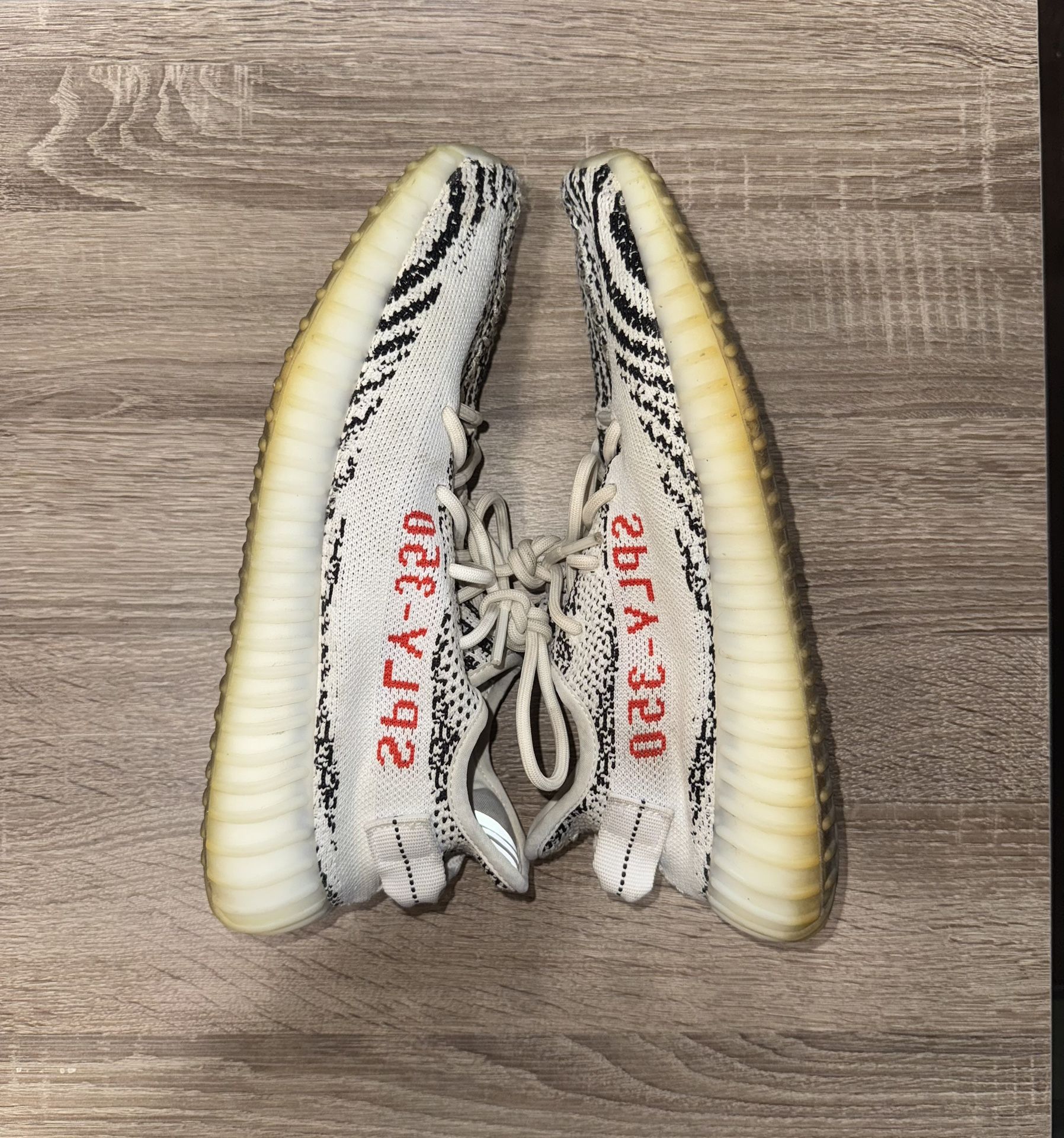 Adidas Yeezy 350 Boost V2 Zebra Size 9