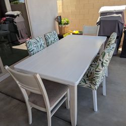 Dining Table And 6 Chairs