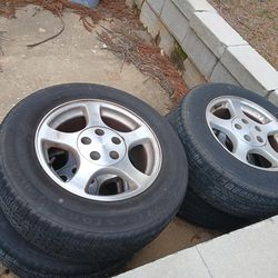 Rims and tires 02 Ford Mustang