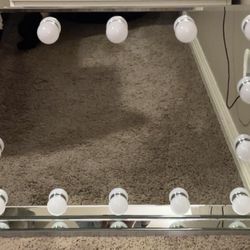 Hollywood Lighted Vanity Makeup Mirror with Bright LED Lights