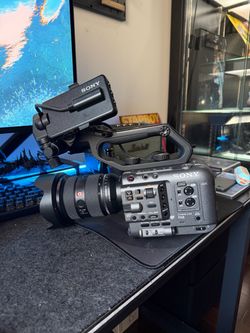 Sony FX6 Full-Frame Cinema Camera