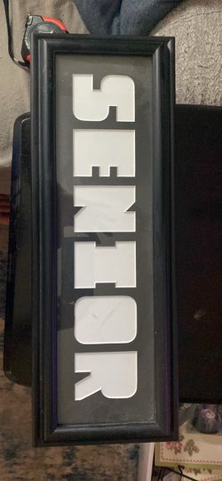 Senior Framed Word Sign