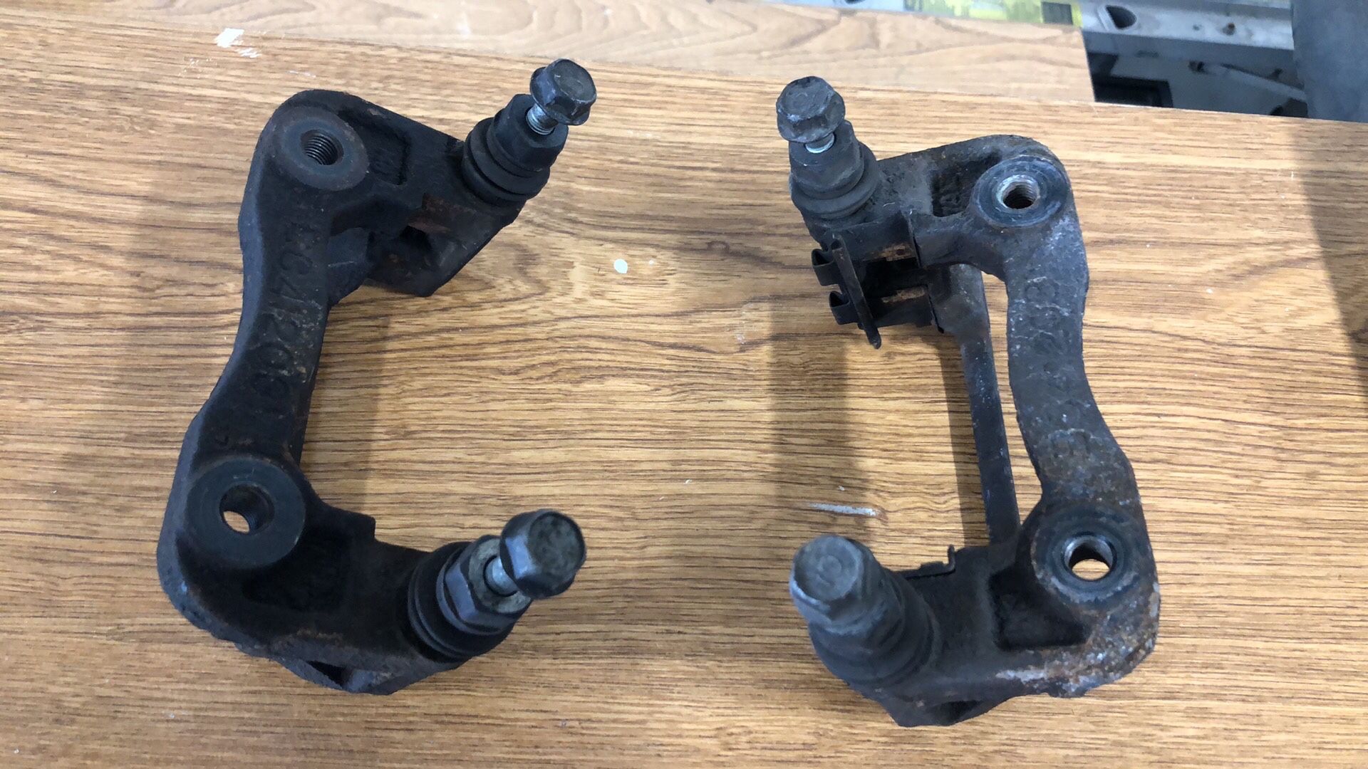 2007 to 2010 back brake bracket