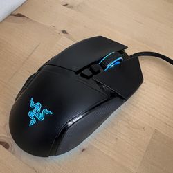 Razor Basilisk V3 Pro 35k Wireless Or Wired Mouse