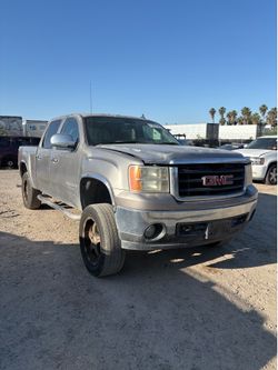 Auto Parts 2007 GMC sierra 1500