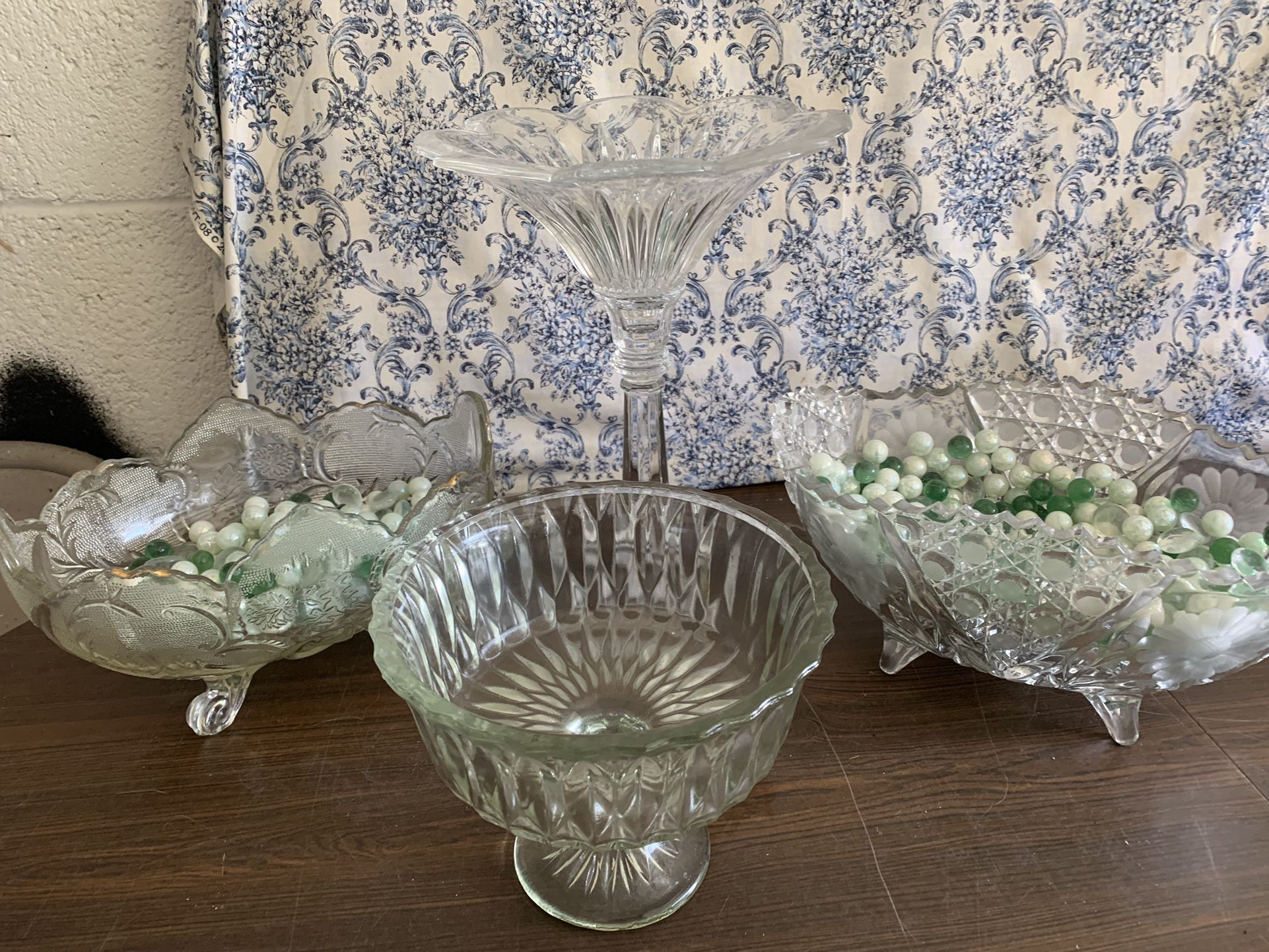 Glassware Bowl Set Vintage