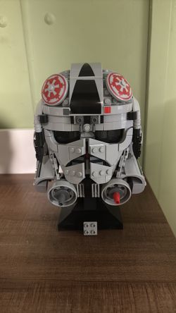 Star Wars Clone Commander Helmet Display Set model bricks
