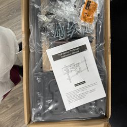 Full Motion TV Wall Mount for Most 37-84 Inch