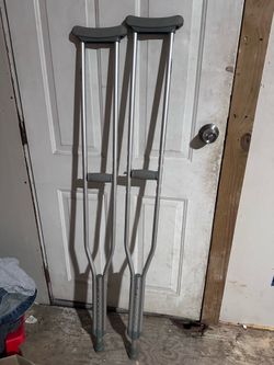 Adult Adjustable Aluminum Crutches - Lightweight Walking Aid
